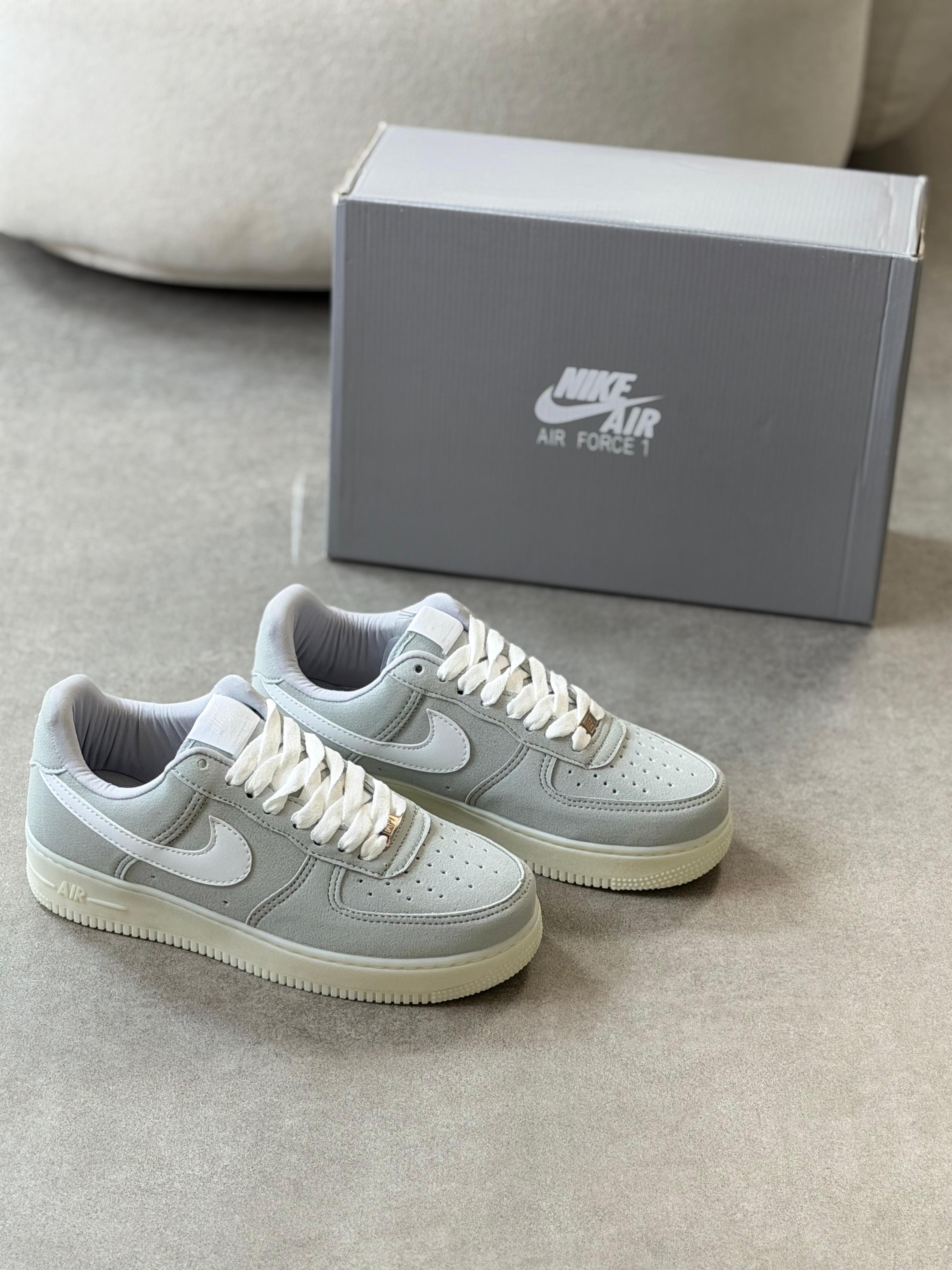 Nike Air Force 1 Low Branco/Cinza Premium