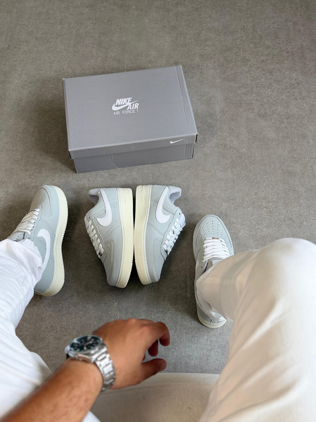 Nike Air Force 1 Low Branco/Cinza Premium